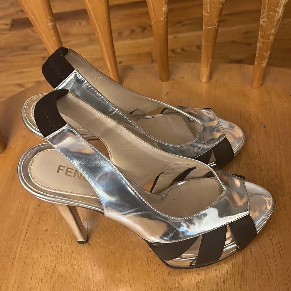 Fendi Women's Silver and Black Courts